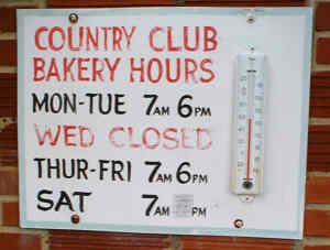 country club bakery hours